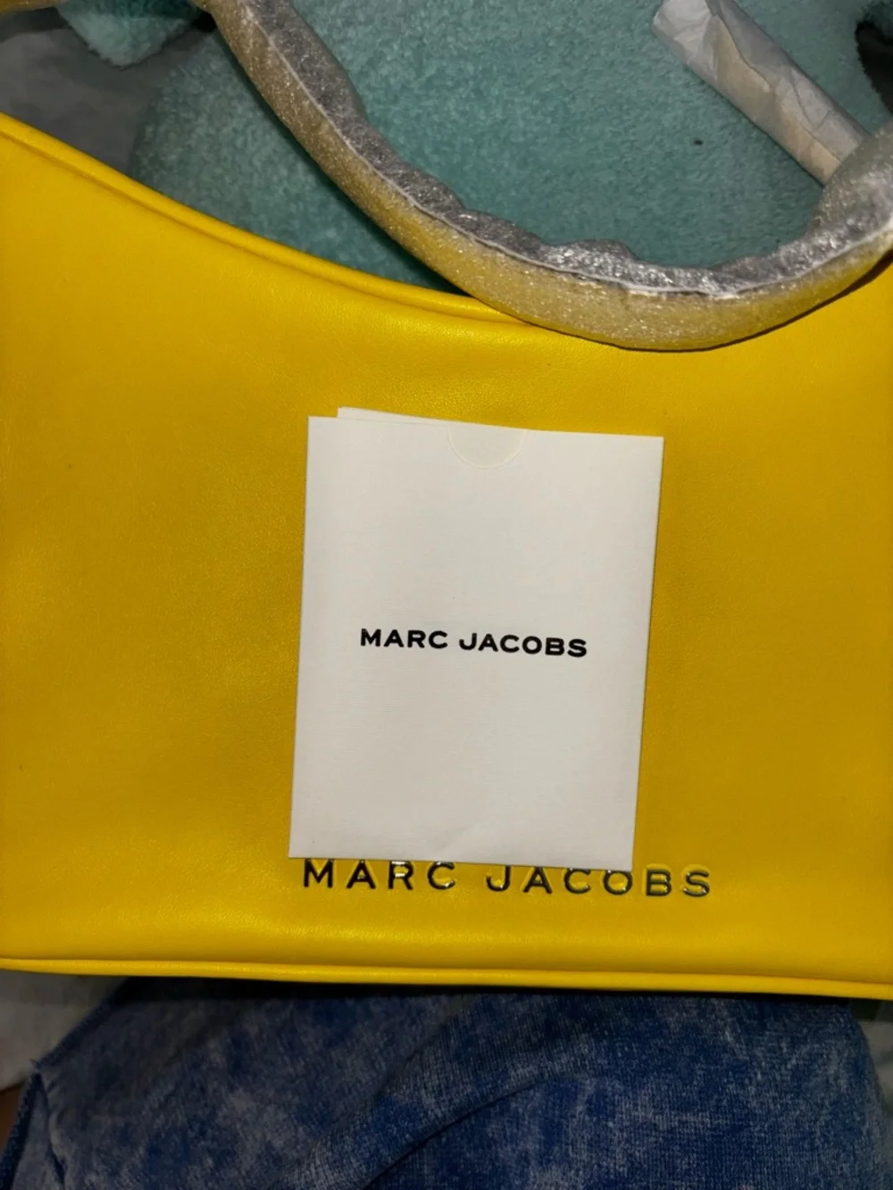 Marc Jacobs Yellow Leather Shoulder Tote with Logo - Picture 5 of 10